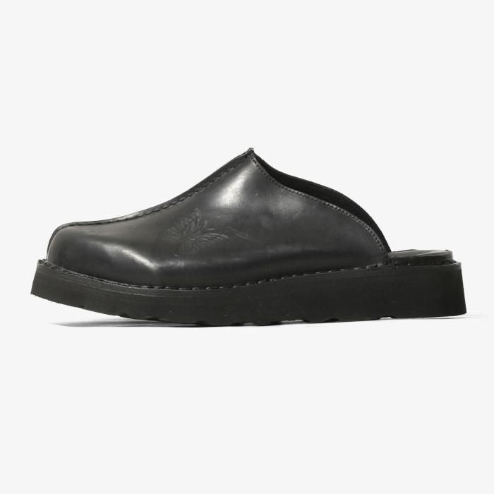 Needles Art. Papillon Emb. Center Seam Mountain Slip In - Black w/Vibram Moreflex Sole