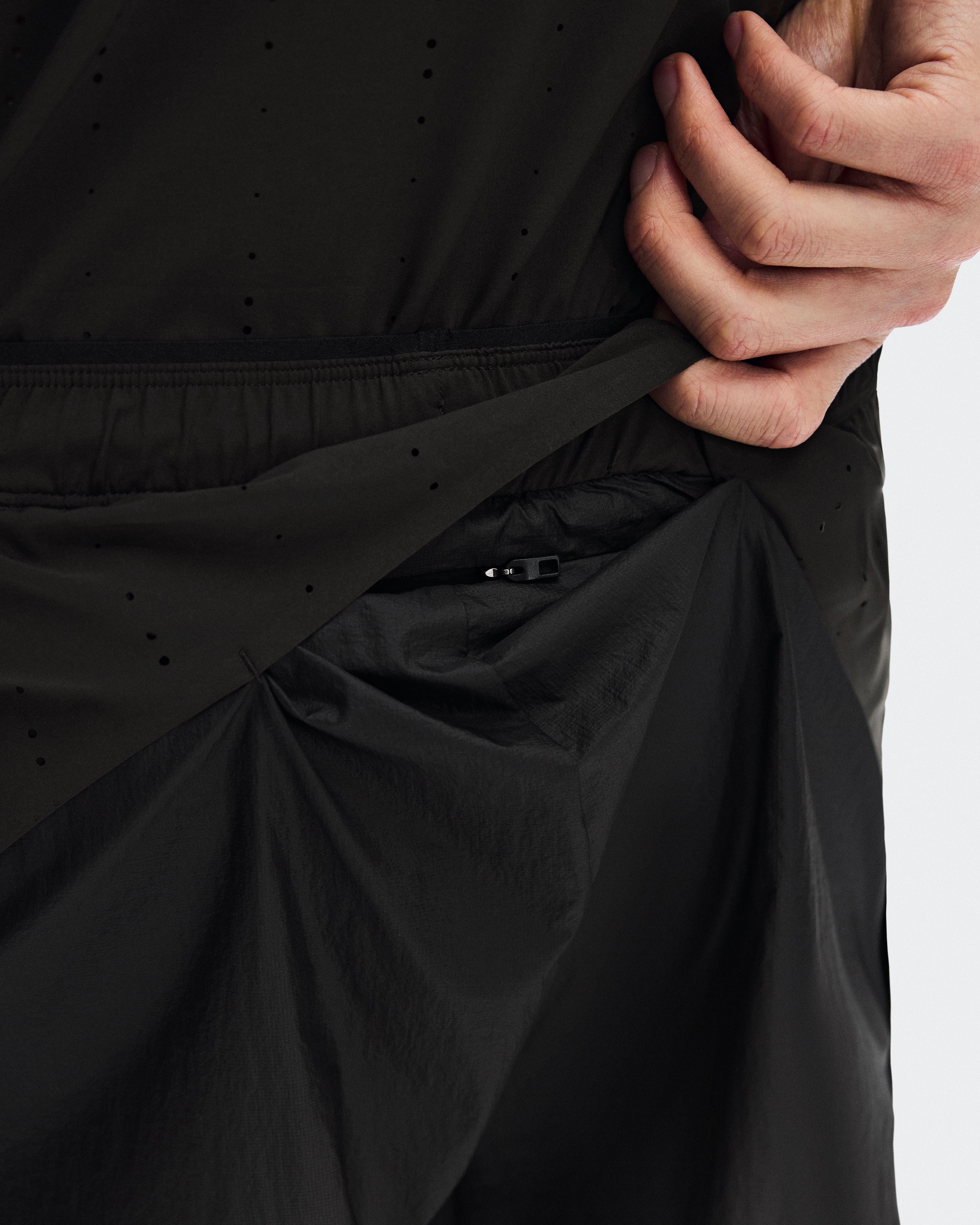 On - Men's Zero 2-in-1 Shorts PAF - Molasses | Black