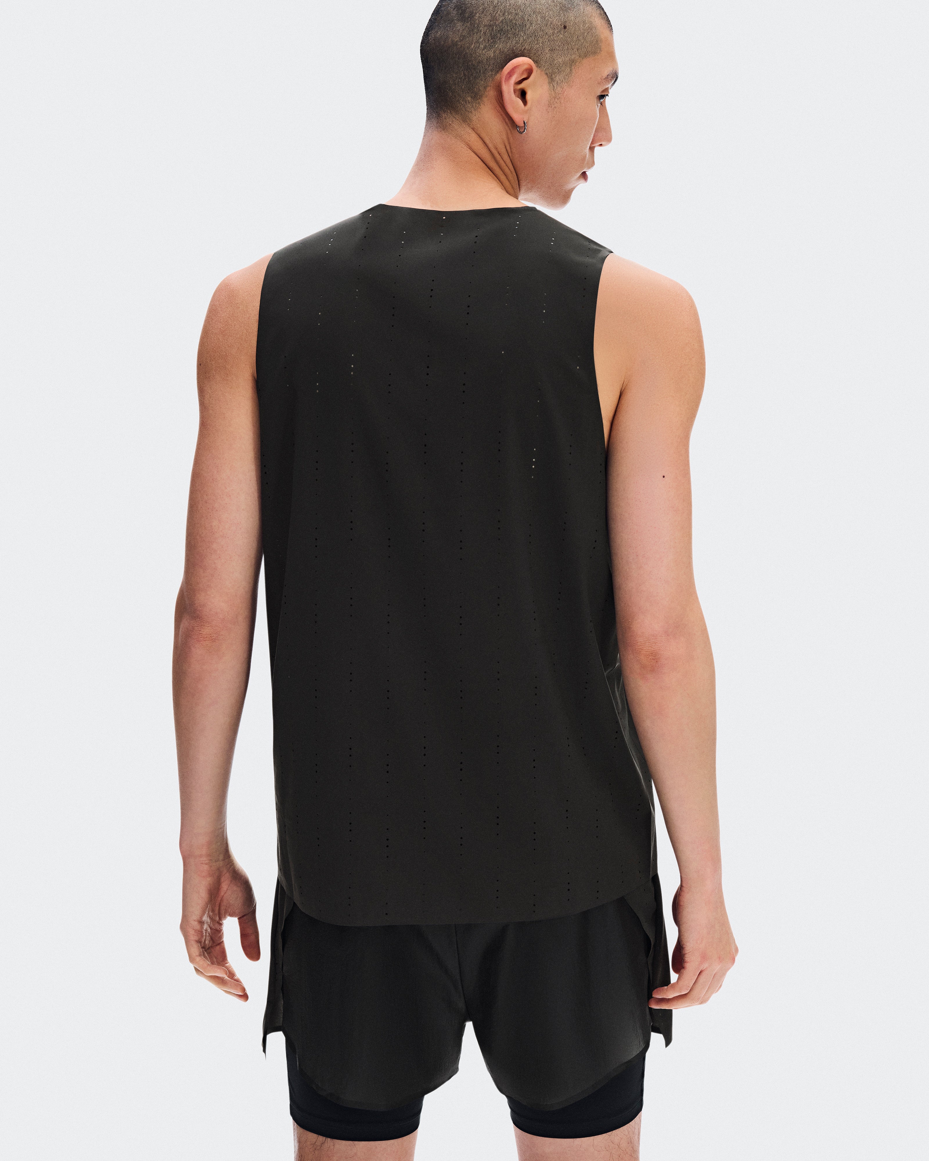 On - Unisex Zero Singlet PAF - Molasses