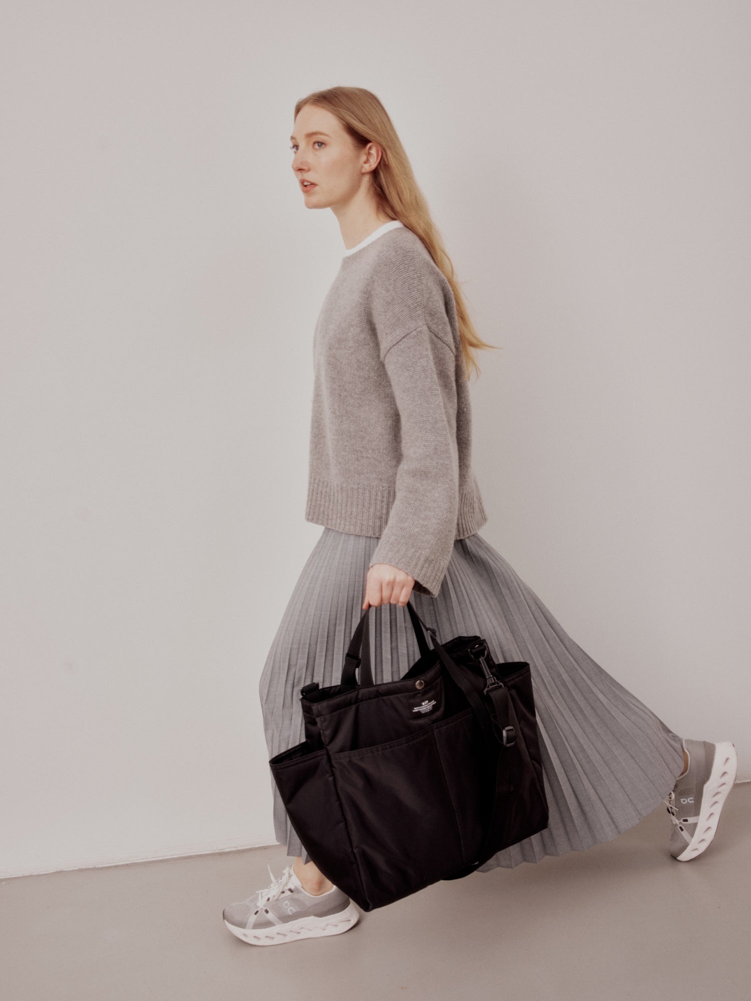 Carry-all Beach Bag - Black Puffer