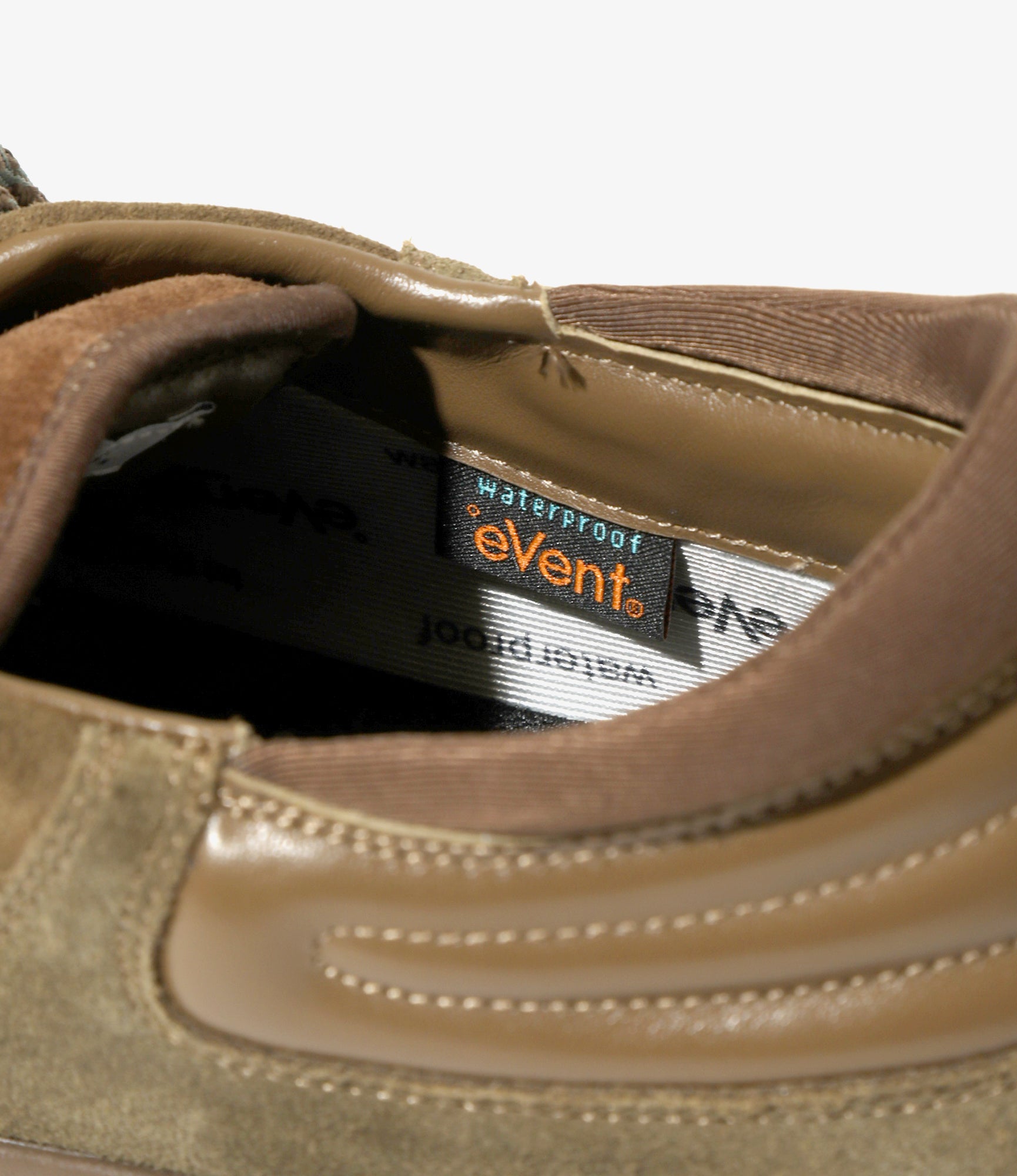 South2 West8 x SUICOKE BEETLE LO - Olive - Event