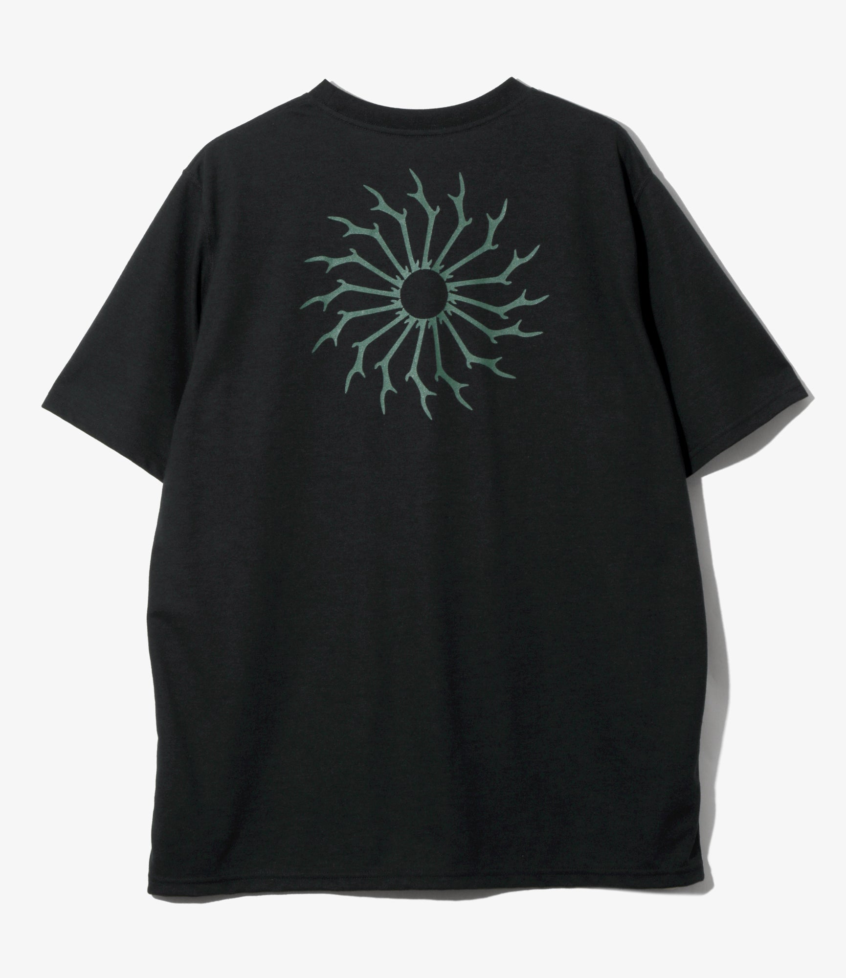 S/S Round Pocket Tee - Black - Circle Horn