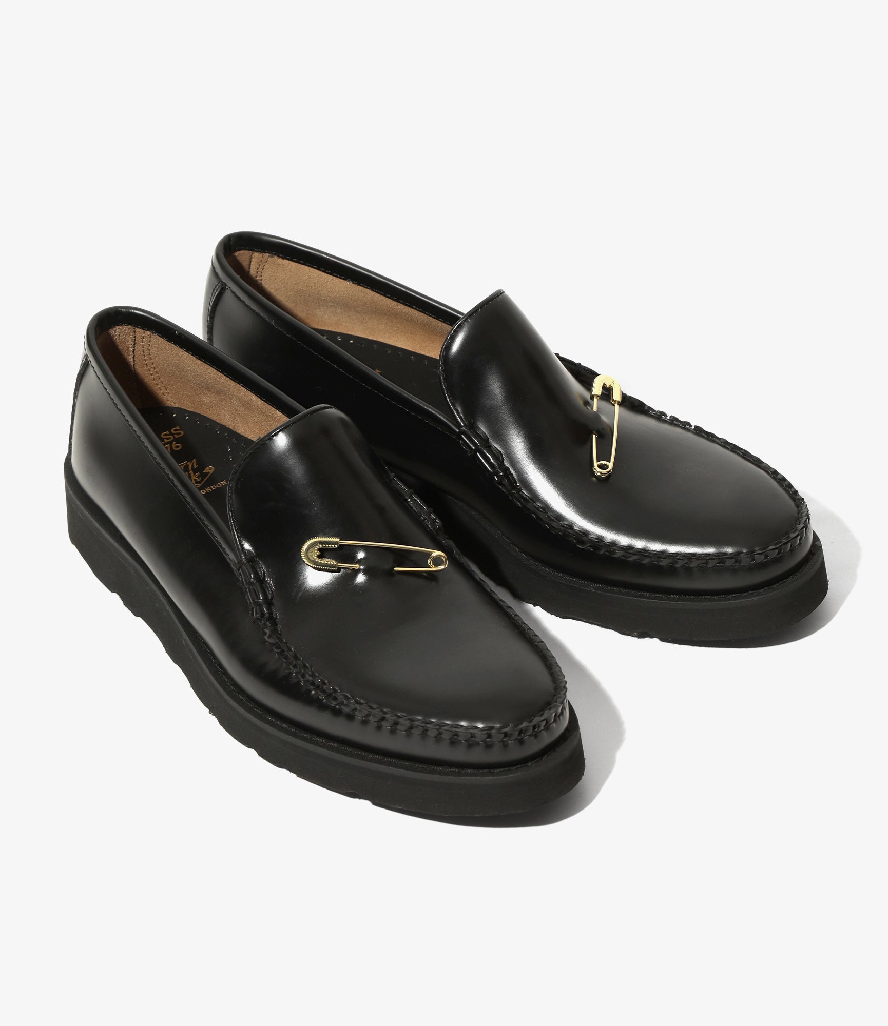Woburn Walk x G.H. Bass - Cobra Wedge Venetian Pin - Black Leather