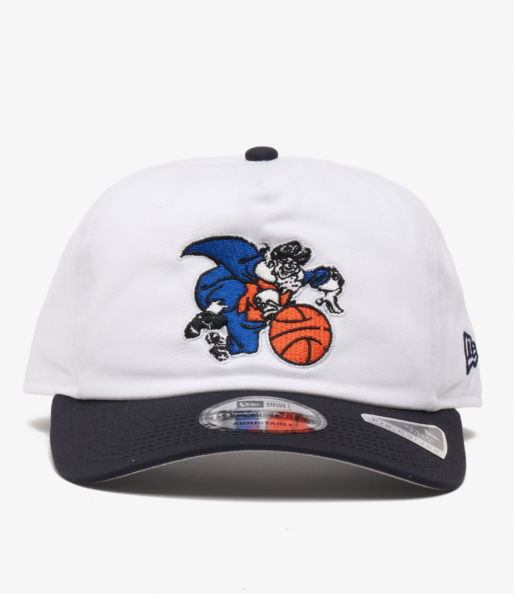 NNY x New Era - New York Knicks 19Twenty Curved Snapback - White Knickerbocker
