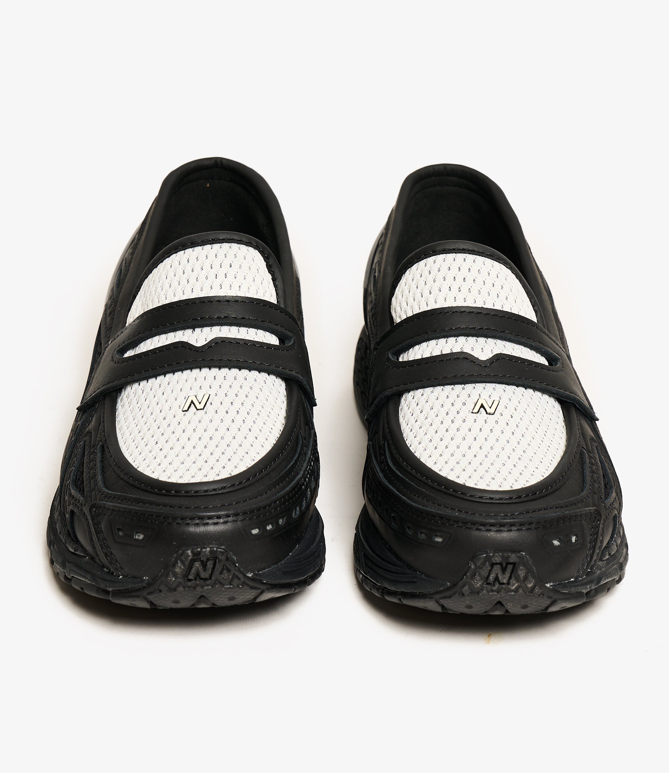 1906L - Black Angora