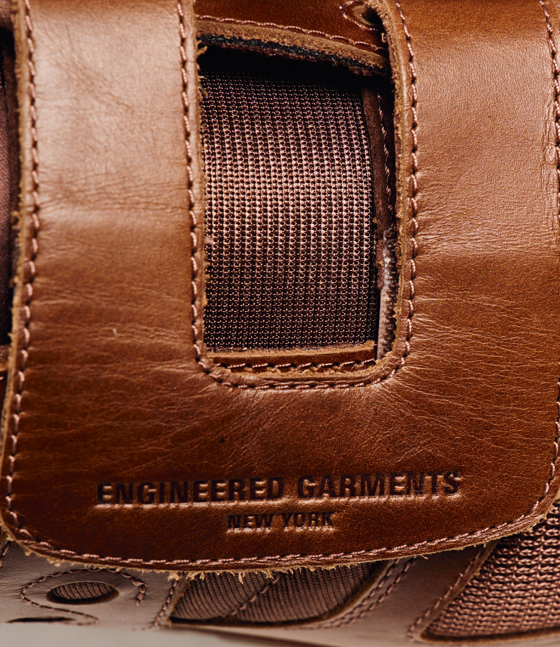 EG x Saucony - Shadow Velcro - Brown