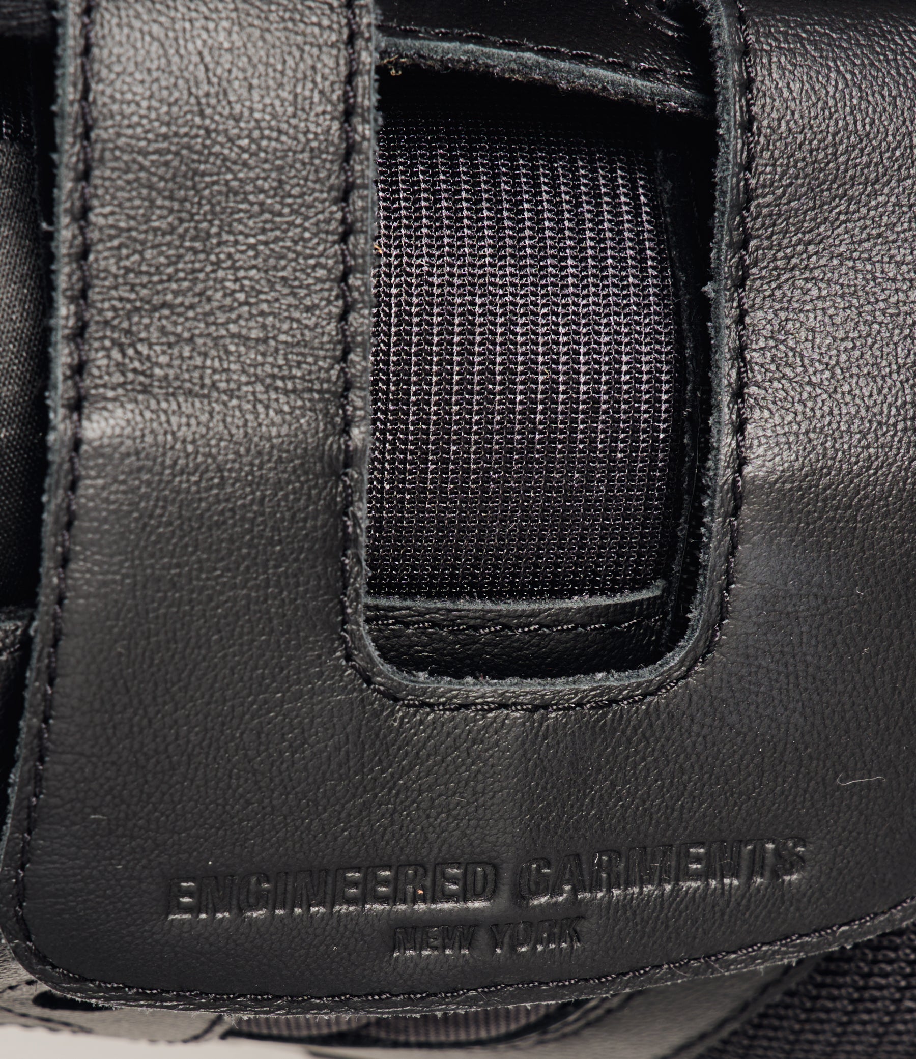 EG x Saucony - Shadow Velcro - Black