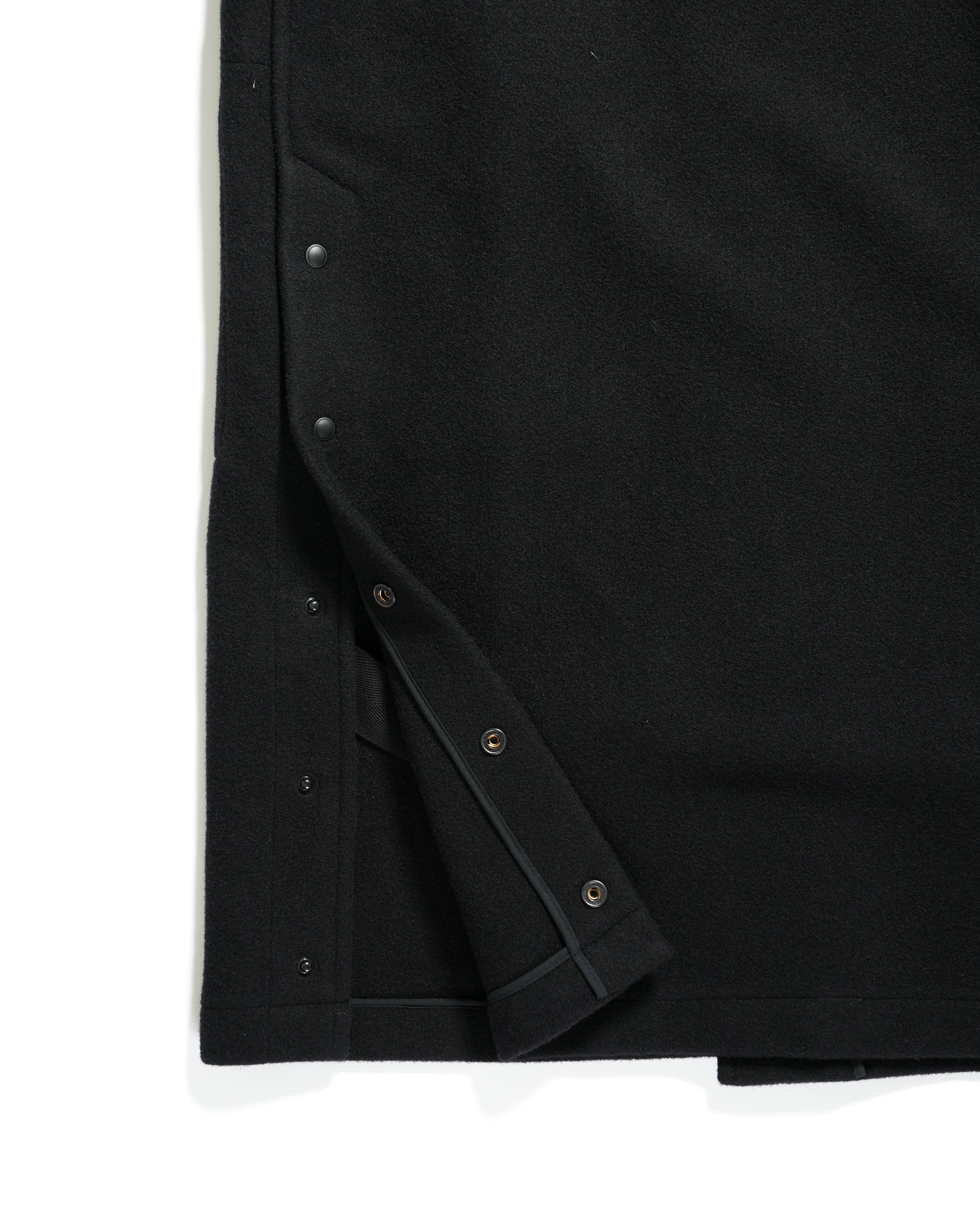 Side Vent Duffle - Black